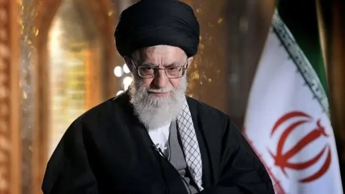 Khamenei Minta Iran Persiapkan Serangan Balasan ke Israel
