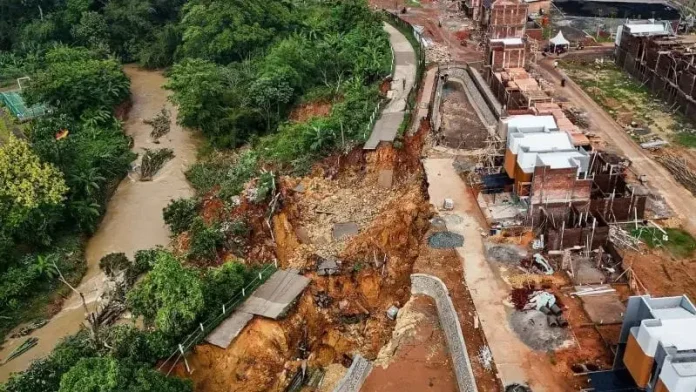 Jembatan Penghubung