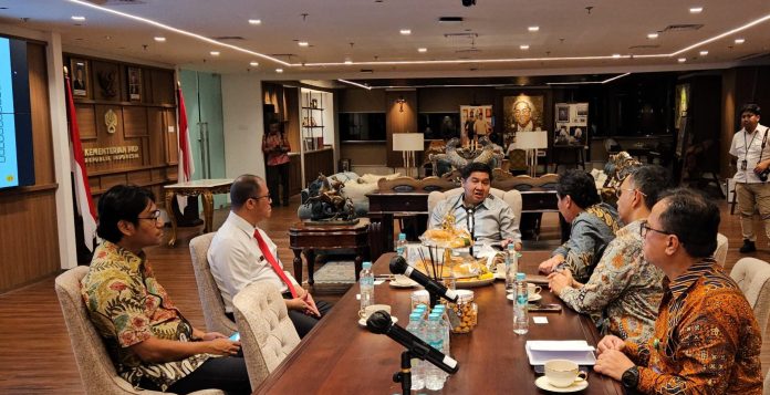 Pertemuan Menteri PKP dan Blue Bird