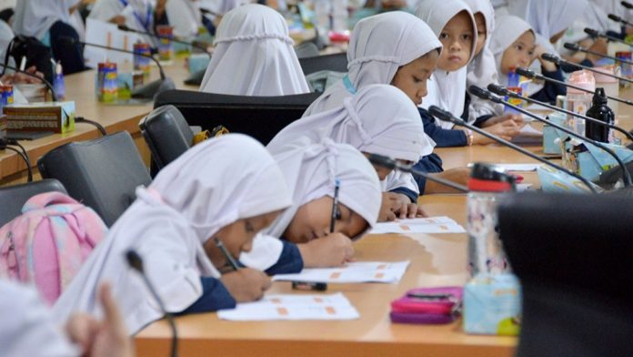 Sekolah gratis