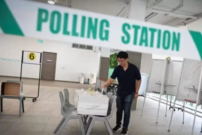 singapura polling