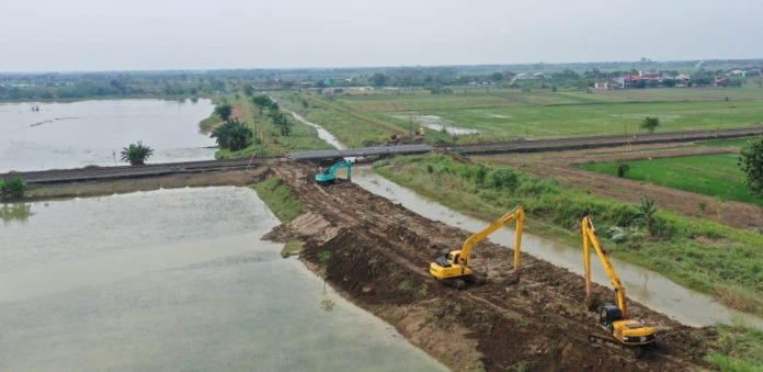 Tanggul jebol sungai Renggong