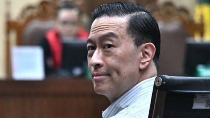Tom lembong