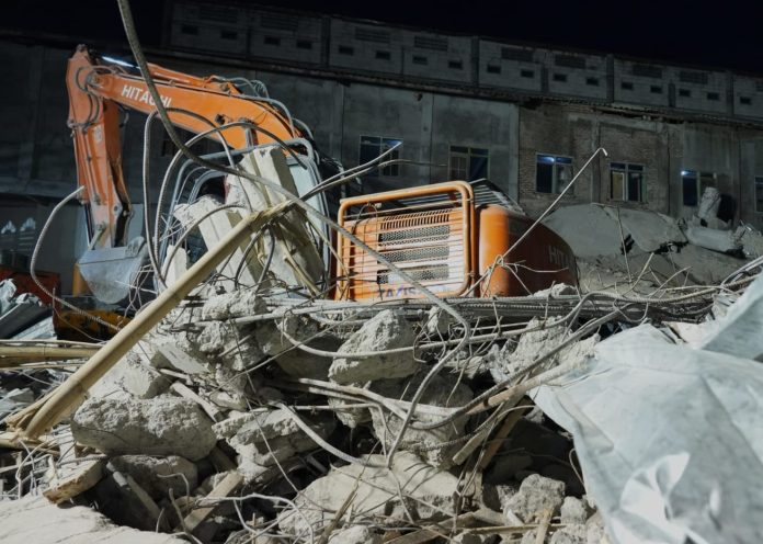 Pondok Pesantren Al Khoziny Ambruk