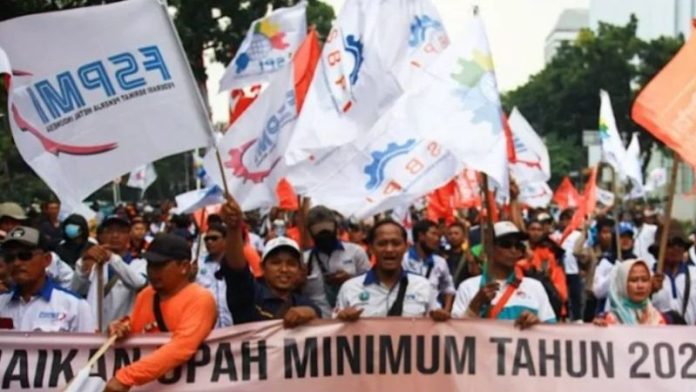 kenaikan upah mininum