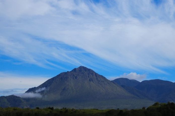 gunung burni telong aceh