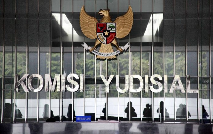komisi yudisial