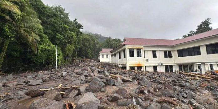 banjir bandang sitaro