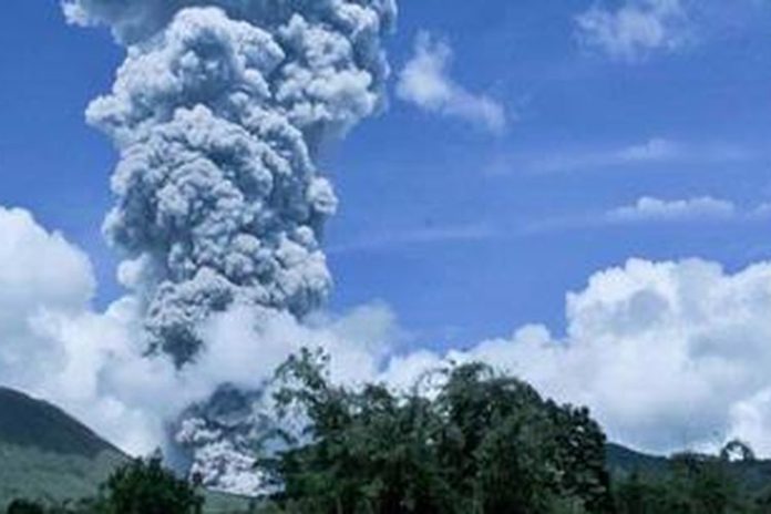 Erupsi Gunung Dukono