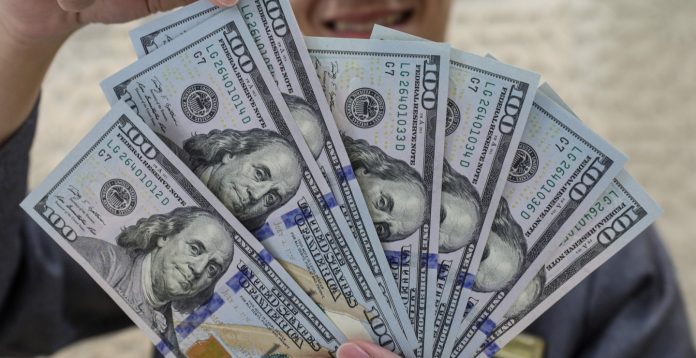dolar AS